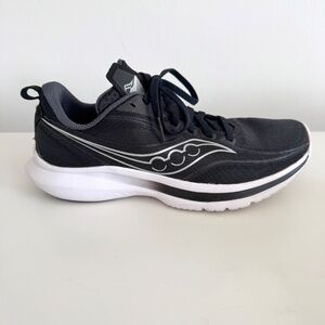 Saucony Kinvara 13 Neutral Running Sneakers Pwr Run Black White Womens 7.5